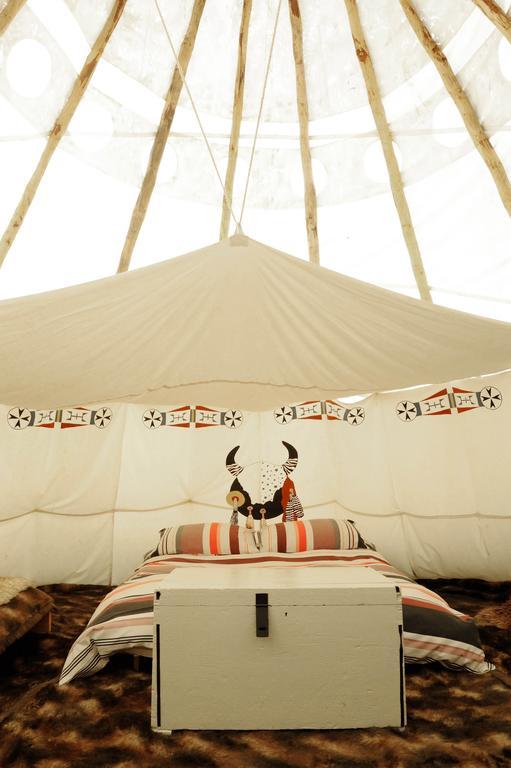 Big Sky Tipi Holidays Wartling Exterior foto